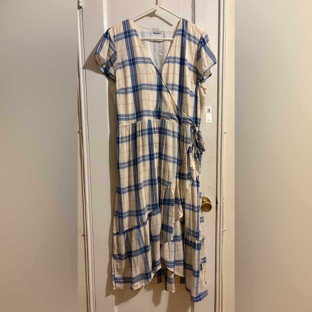 Old Navy Blue and White Plaid Ruffle Wrap Dress – Size Large NWT